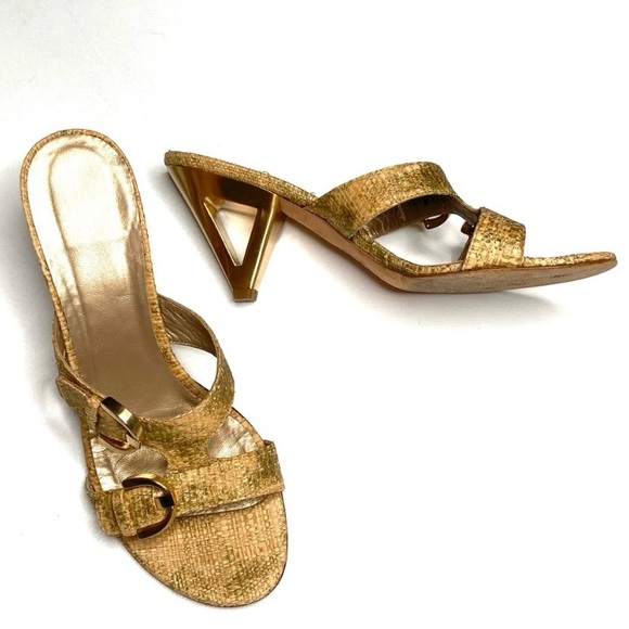 Vintage STUART WEITZMAN Raffia and Gold Metal Heeled Sandals - Picture 16 of 16